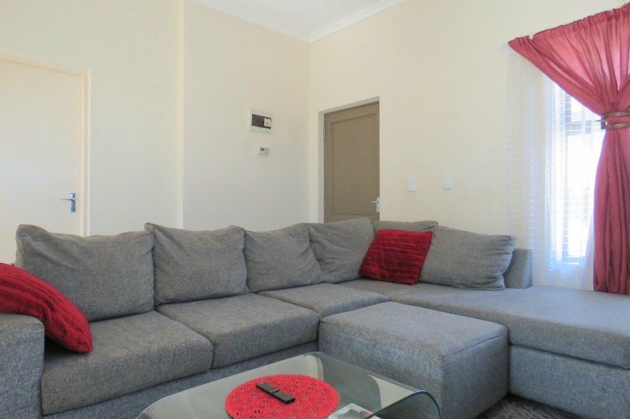 2 Bedroom Property for Sale in Parklands Western Cape